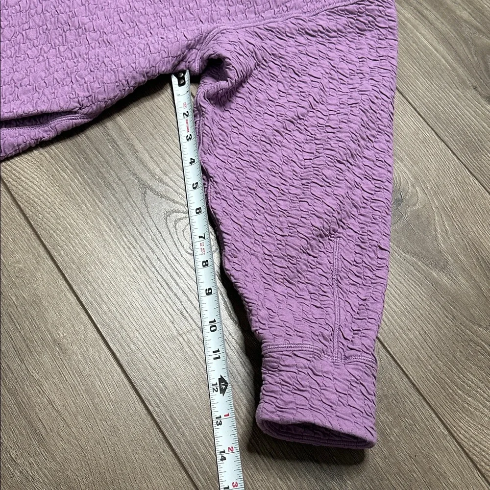 Lululemon Rippled V-Neck Pullover‎ Long Sleeve Wisteria Purple Size 10